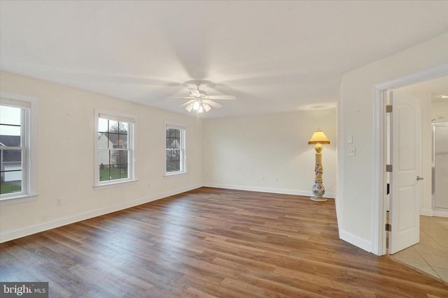 1415 WINTERBERRY DR, York, PA 17406