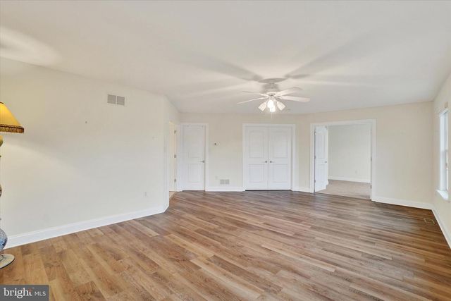 1415 WINTERBERRY DR, York, PA 17406