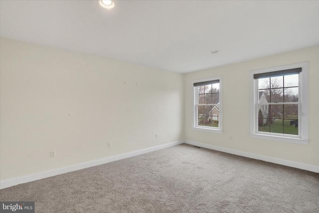 1415 WINTERBERRY DR, York, PA 17406