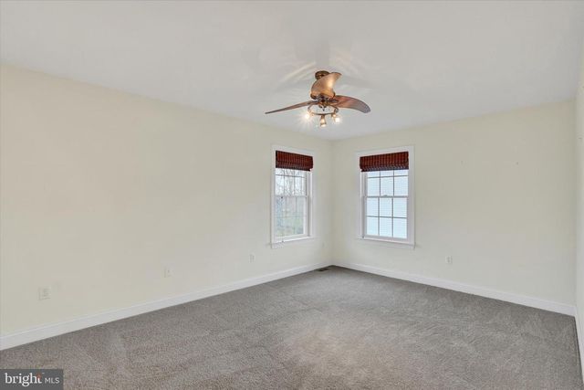 1415 WINTERBERRY DR, York, PA 17406