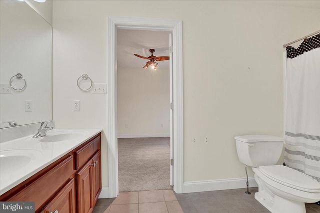 1415 WINTERBERRY DR, York, PA 17406