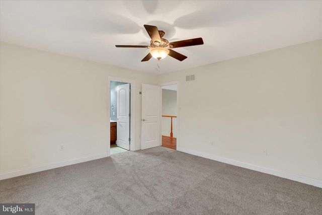 1415 WINTERBERRY DR, York, PA 17406