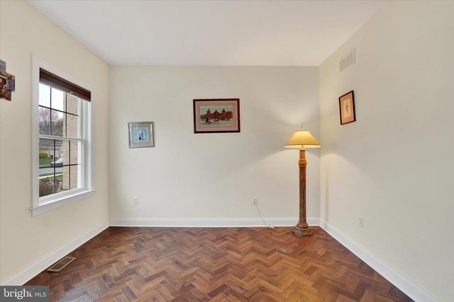 1415 WINTERBERRY DR, York, PA 17406