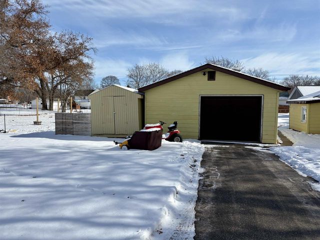 3724 W 5th Street, Afton, WI 53501