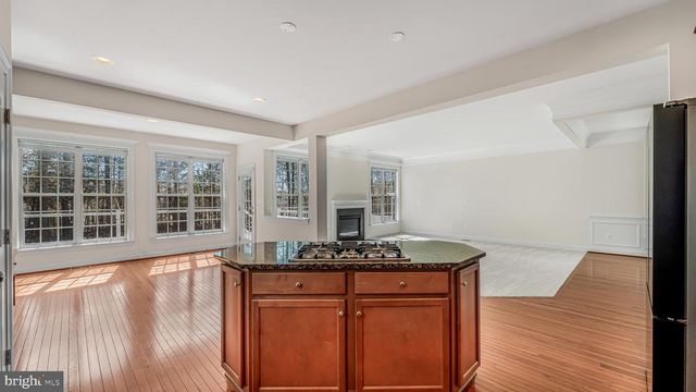 5664 LIBERTY MANOR CIR, Woodbridge, VA 22193