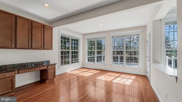 5664 LIBERTY MANOR CIR, Woodbridge, VA 22193