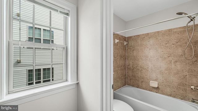 5664 LIBERTY MANOR CIR, Woodbridge, VA 22193