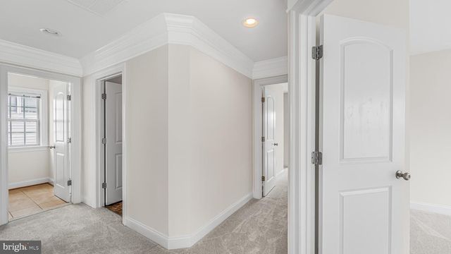 5664 LIBERTY MANOR CIR, Woodbridge, VA 22193