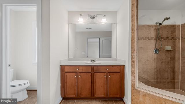 5664 LIBERTY MANOR CIR, Woodbridge, VA 22193