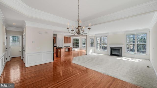 5664 LIBERTY MANOR CIR, Woodbridge, VA 22193