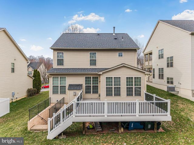 5664 LIBERTY MANOR CIR, Woodbridge, VA 22193