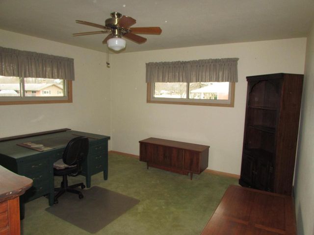 203 Grand AVENUE, Thiensville, WI 53092