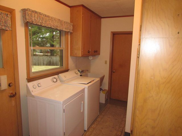 203 Grand AVENUE, Thiensville, WI 53092