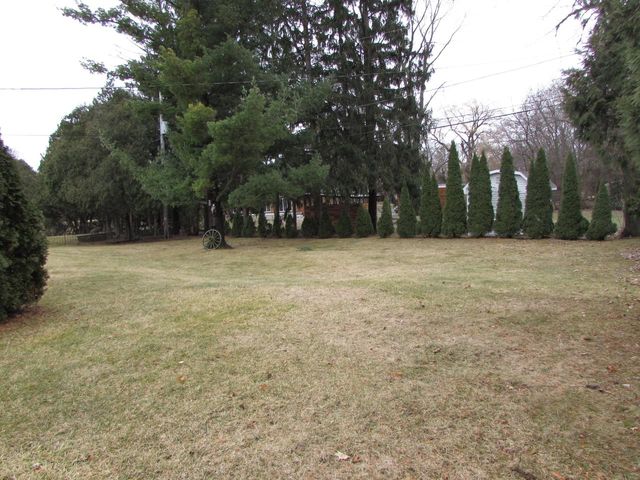 203 Grand AVENUE, Thiensville, WI 53092