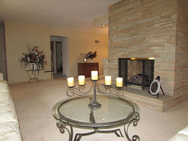 203 Grand AVENUE, Thiensville, WI 53092