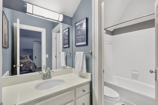 123 Dunham Springs Ln, Nashville, TN 37205