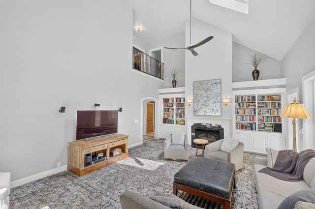 123 Dunham Springs Ln, Nashville, TN 37205