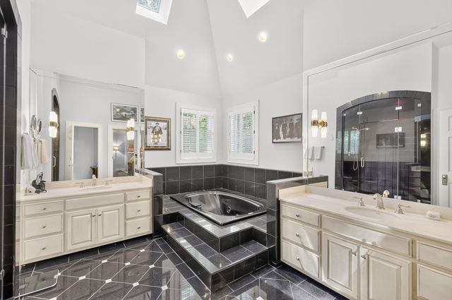 123 Dunham Springs Ln, Nashville, TN 37205