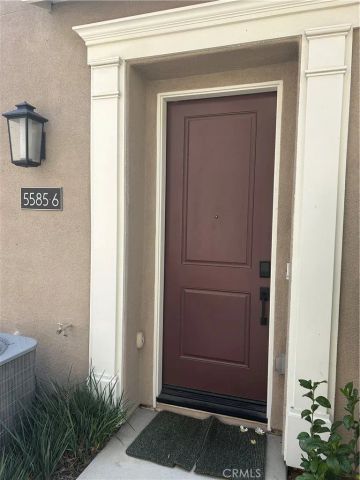 5585 Kate Way 6, Fontana, CA 92336