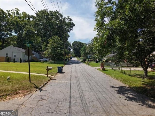 1929 Grove Avenue, East Point, GA 30344