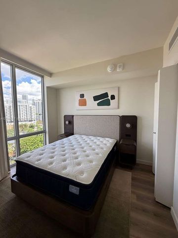 1611 SW 2nd Avenue 911, Miami, FL 33129
