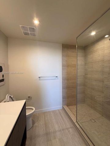 1611 SW 2nd Avenue 911, Miami, FL 33129