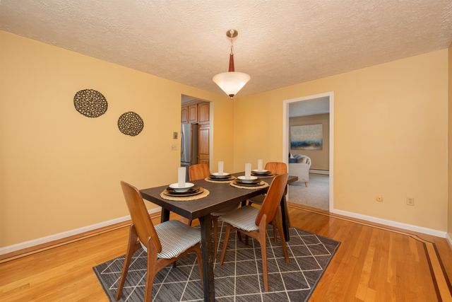 130 Lindstrom Lane, Manchester, NH 03104
