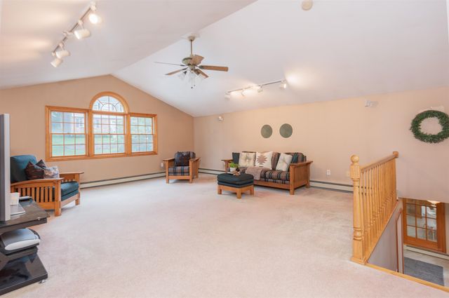 130 Lindstrom Lane, Manchester, NH 03104