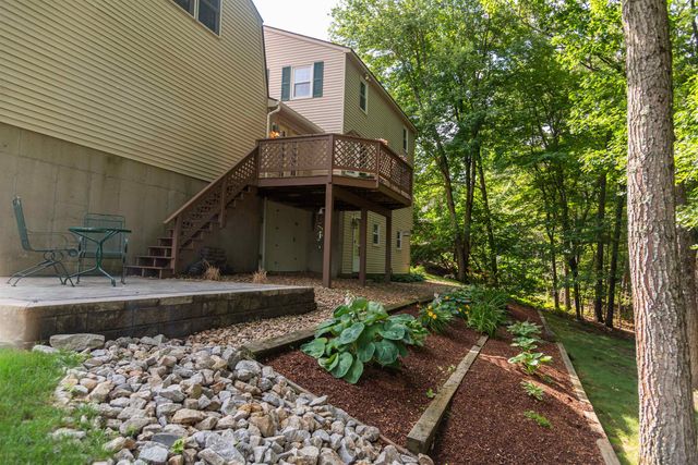 130 Lindstrom Lane, Manchester, NH 03104