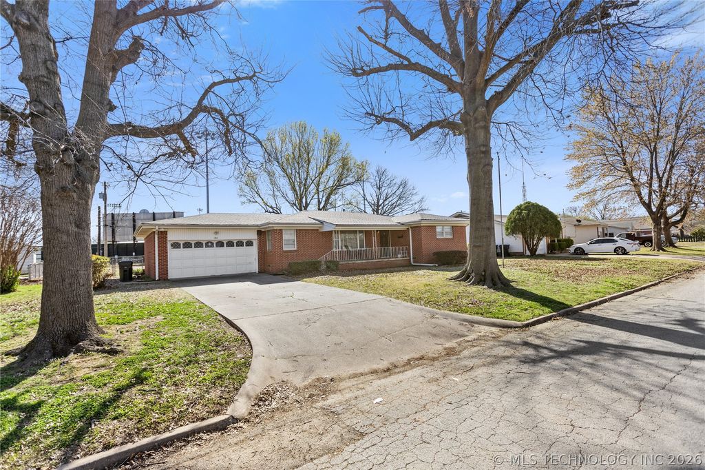 1414 N Dorothy Street, Claremore, OK 74017