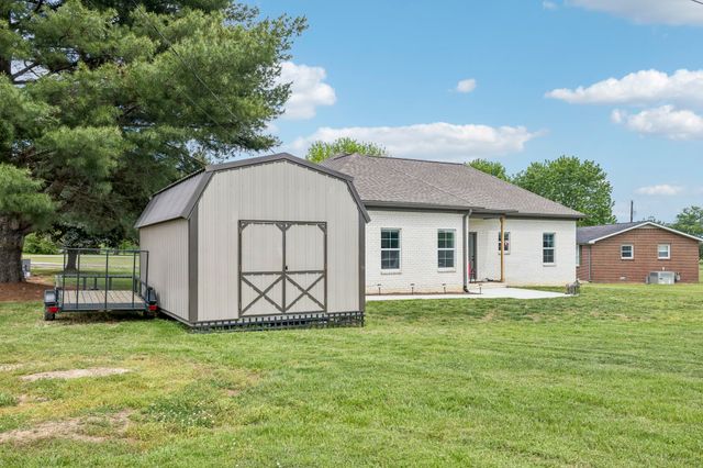 581 Pack Cir, Smithville, TN 37166