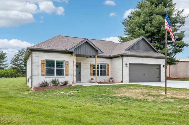 581 Pack Cir, Smithville, TN 37166