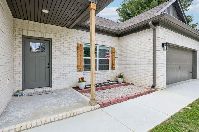 581 Pack Cir, Smithville, TN 37166