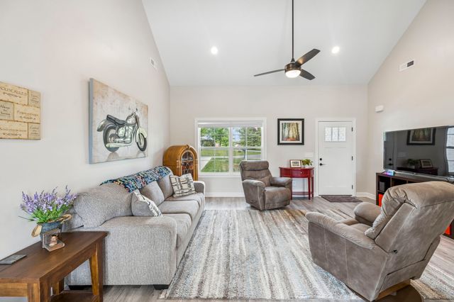 581 Pack Cir, Smithville, TN 37166