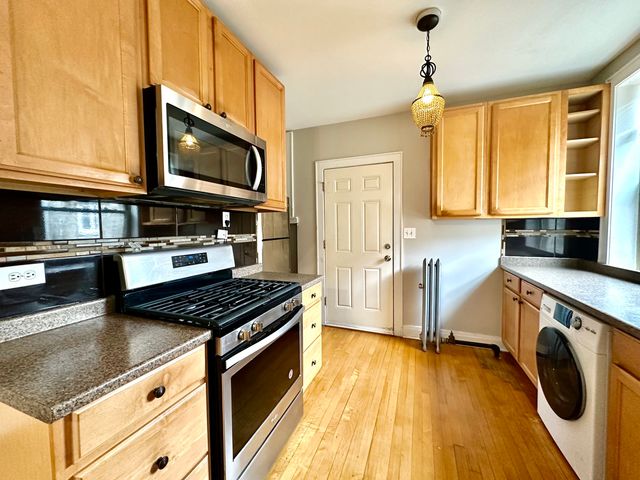 3253 W Olive Avenue 3W, Chicago, IL 60659