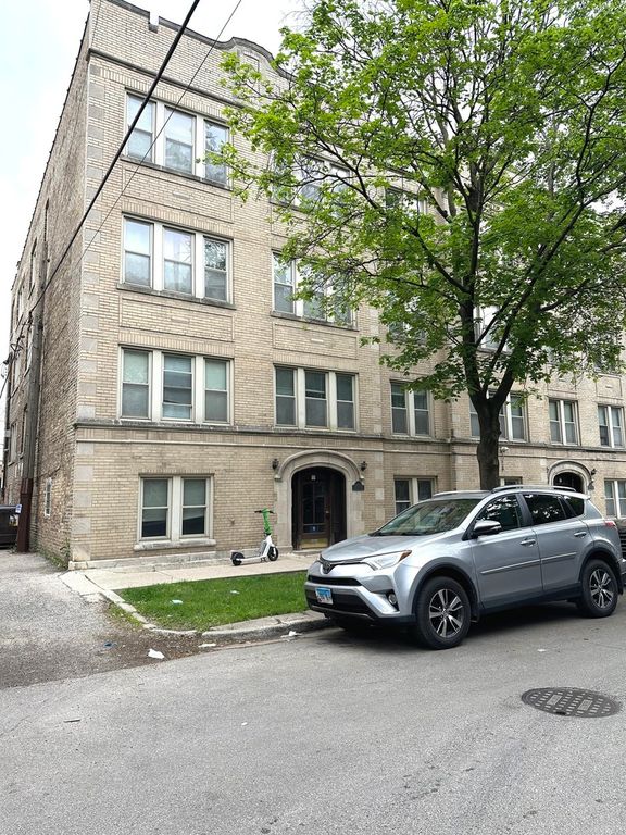 3253 W Olive Avenue 3W, Chicago, IL 60659