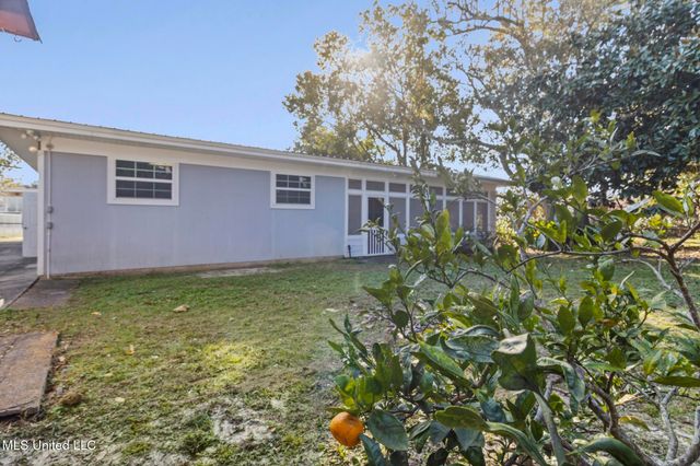 1616 Saint Ann Avenue, Biloxi, MS 39531