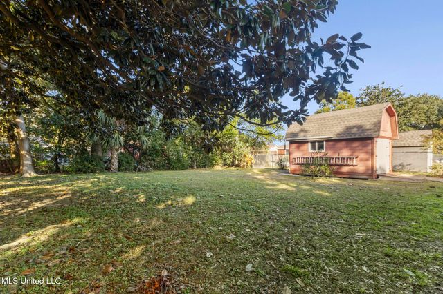 1616 Saint Ann Avenue, Biloxi, MS 39531