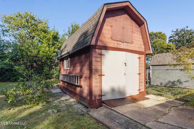 1616 Saint Ann Avenue, Biloxi, MS 39531