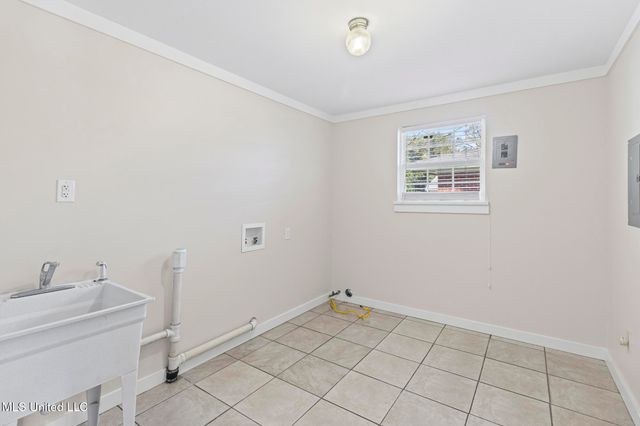 1616 Saint Ann Avenue, Biloxi, MS 39531