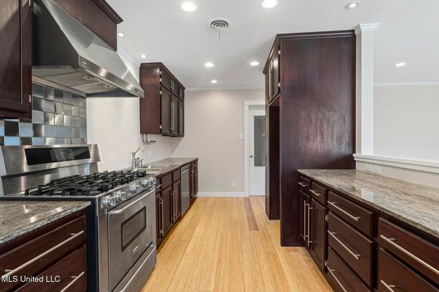 1616 Saint Ann Avenue, Biloxi, MS 39531