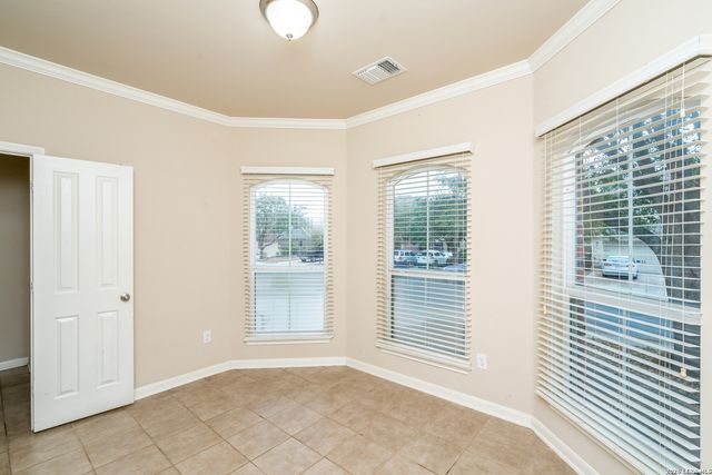 7815 Kings Spg, San Antonio, TX 78254