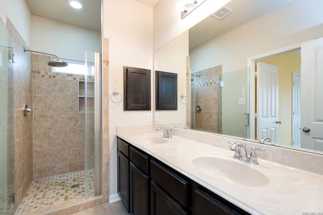 7815 Kings Spg, San Antonio, TX 78254