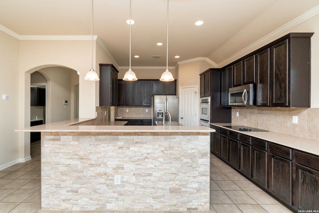 7815 Kings Spg, San Antonio, TX 78254