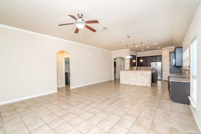 7815 Kings Spg, San Antonio, TX 78254