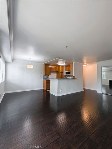 11162 CAMARILLO ST 109, West Toluca Lake, CA 91602