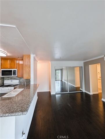 11162 CAMARILLO ST 109, West Toluca Lake, CA 91602