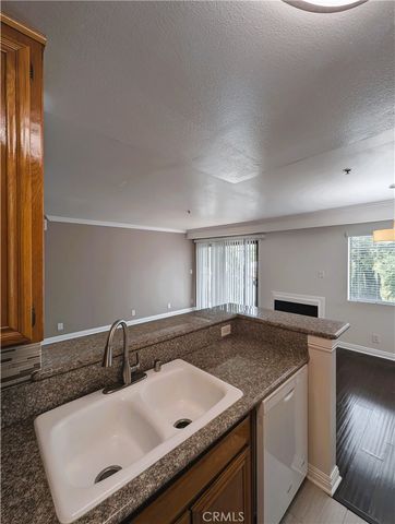 11162 CAMARILLO ST 109, West Toluca Lake, CA 91602