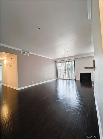 11162 CAMARILLO ST 109, West Toluca Lake, CA 91602