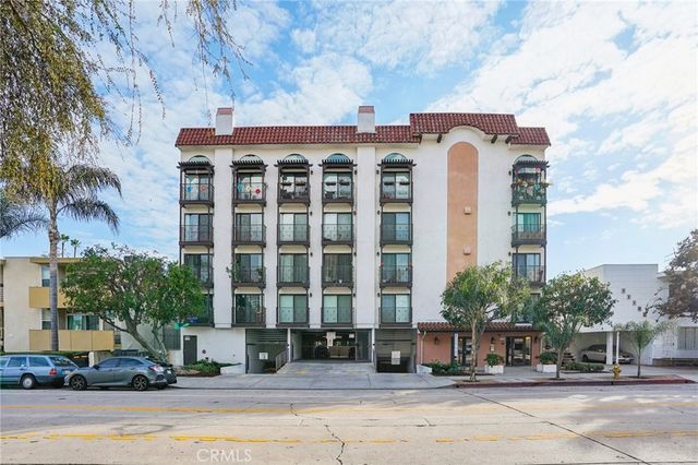 11162 CAMARILLO ST 109, West Toluca Lake, CA 91602